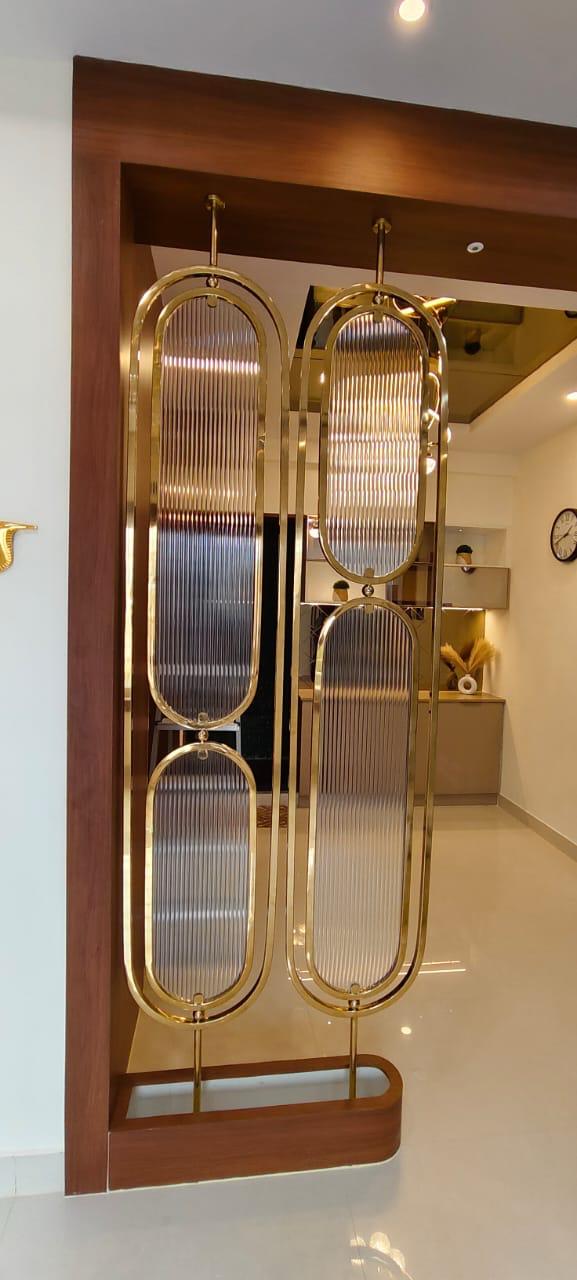 Golden Fluted Glass and Stainless Steel PVD Partition for Room