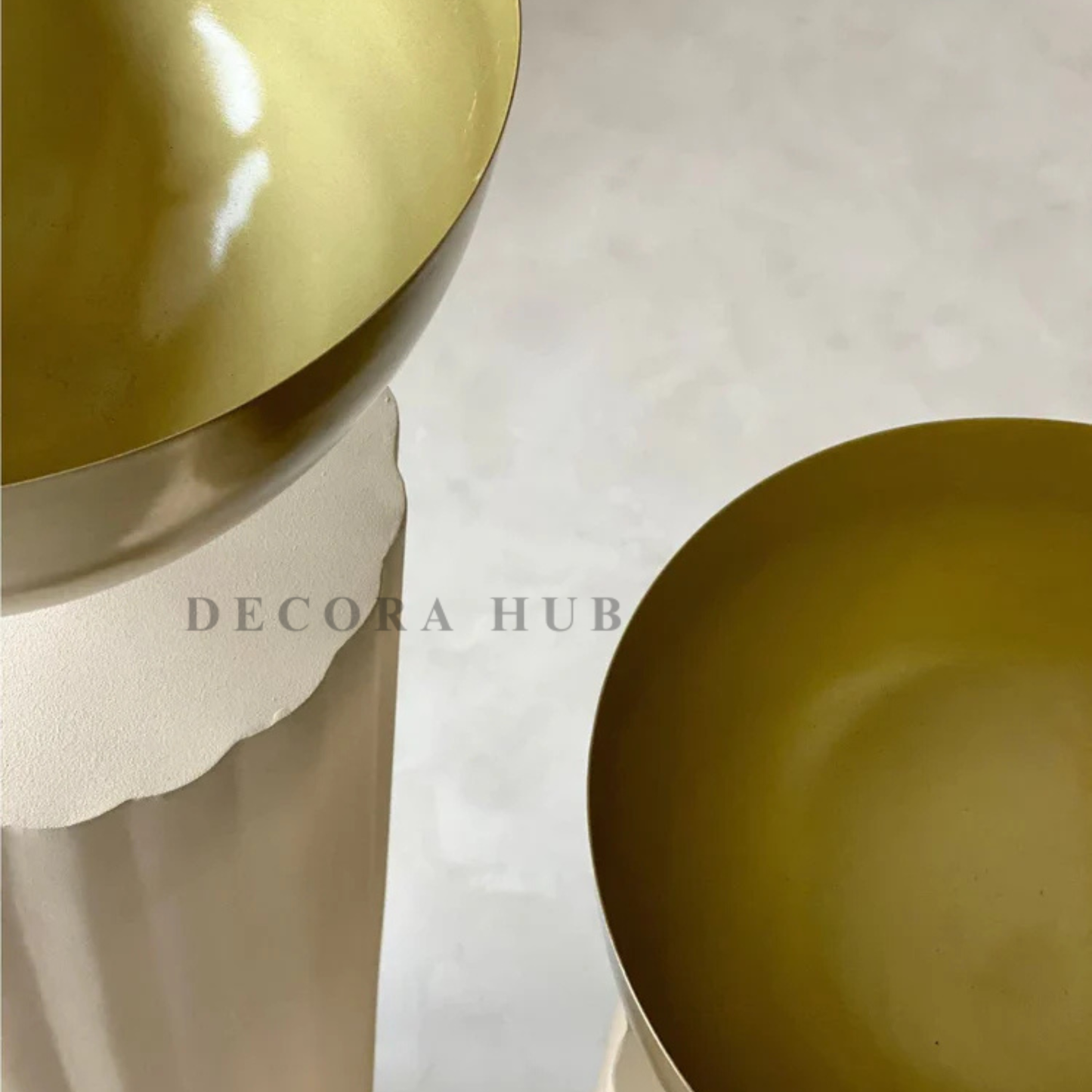 The Empire Luxurious Planters (Set of 2)
