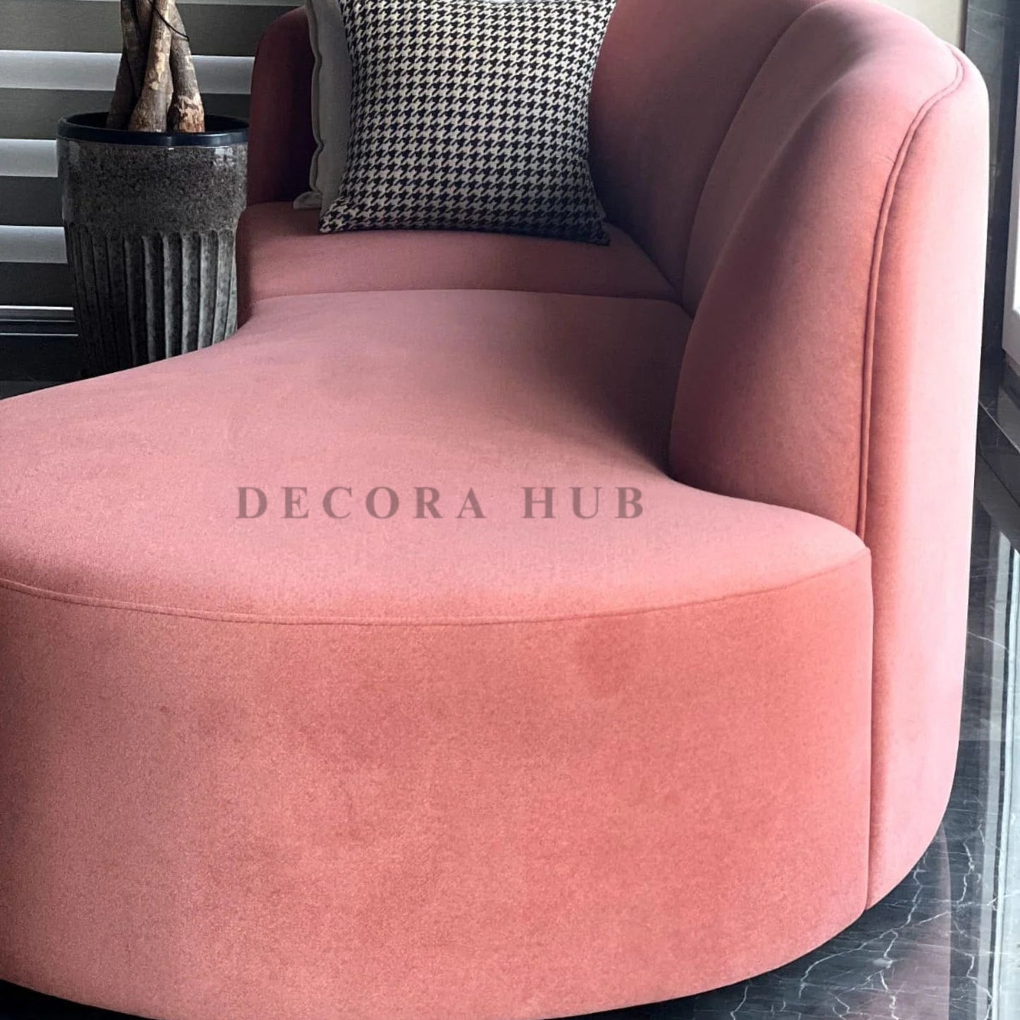Luxury Curved Sofa With Pink Velvet Upholstry