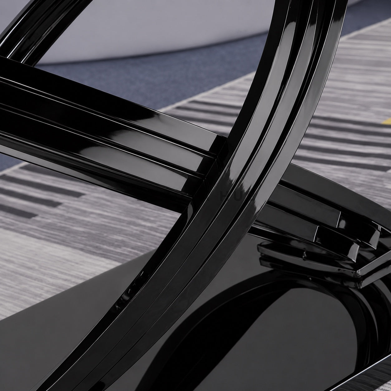 Kapil Centre table With Black Base