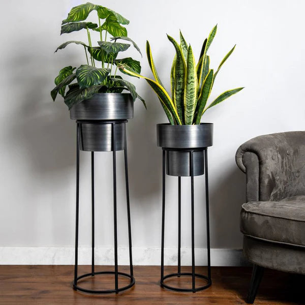 Blume Indoor Metal Planters, Set of 2
