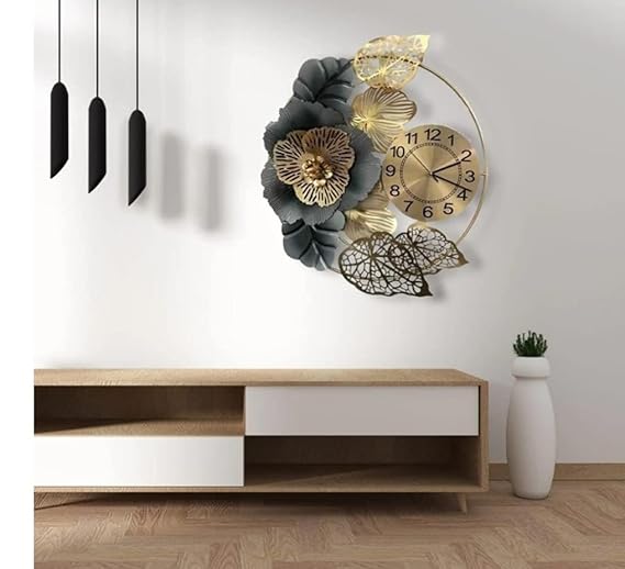 Elegant Floral Shape Wall Clock