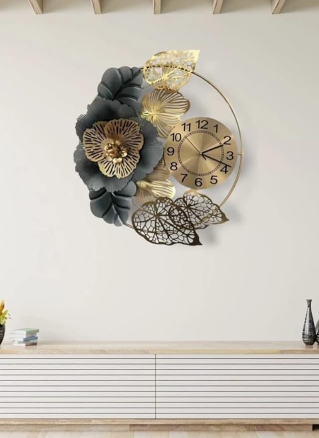 Elegant Floral Shape Wall Clock