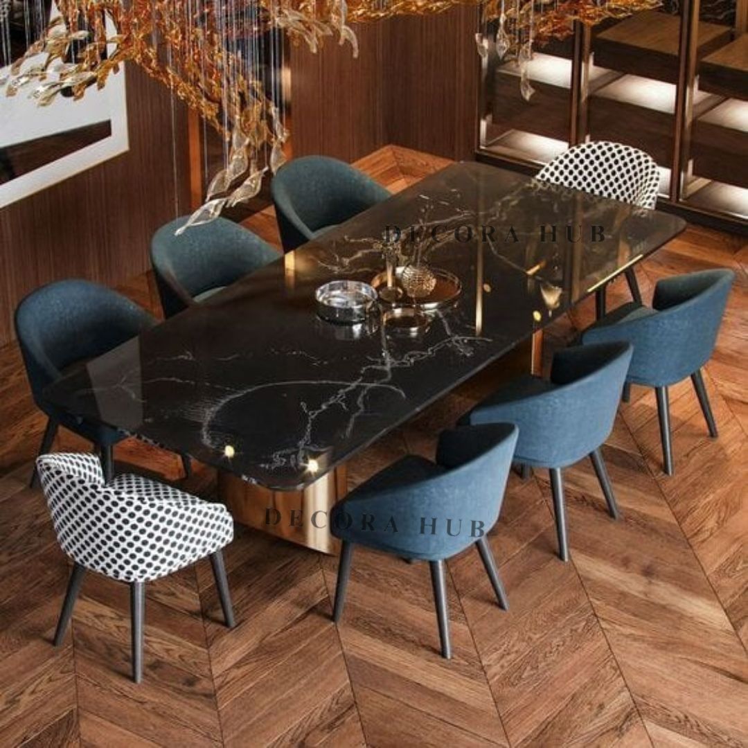 Noble Luxurios Dining Table